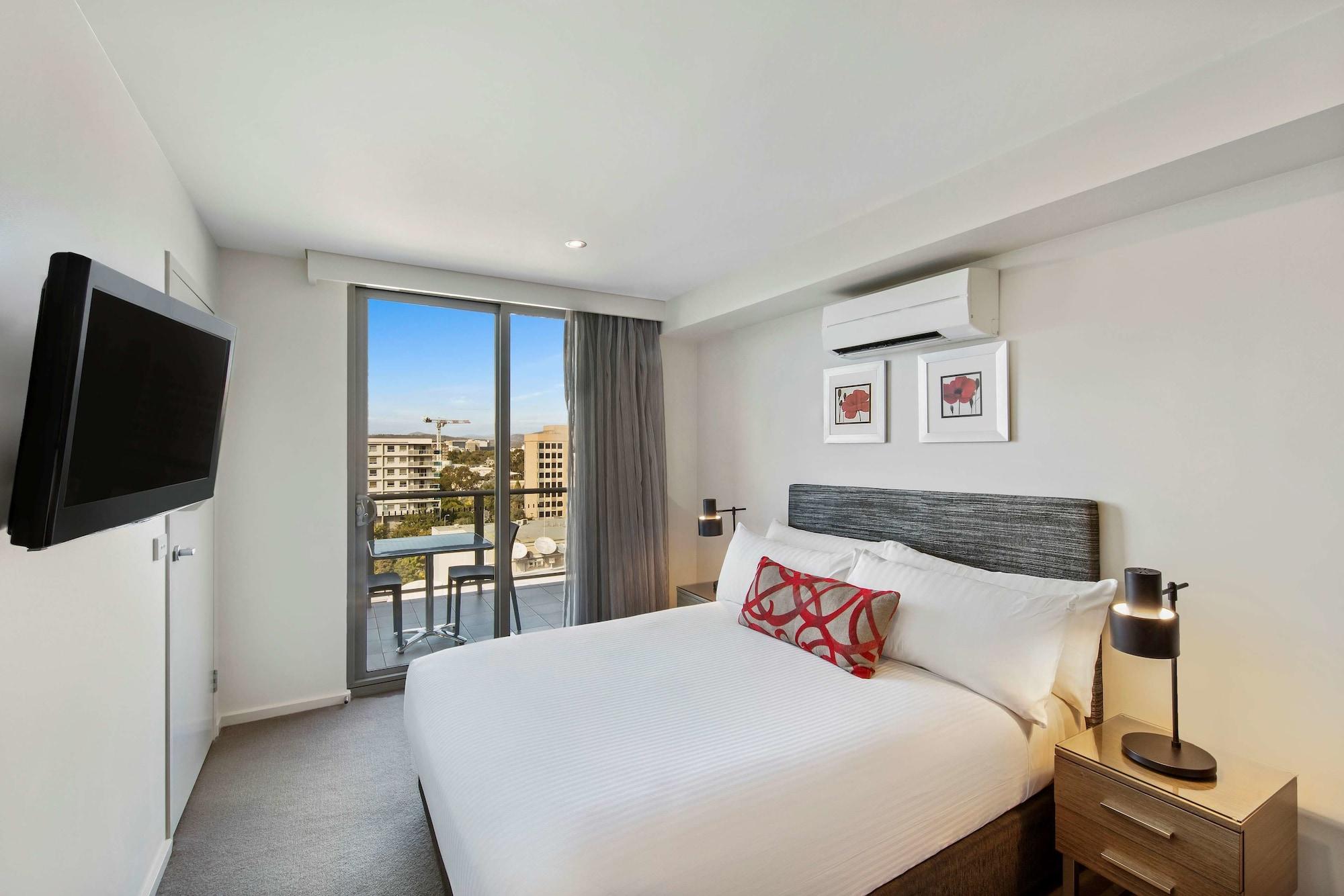 Adina Serviced Apartments Canberra Dickson Exterior foto